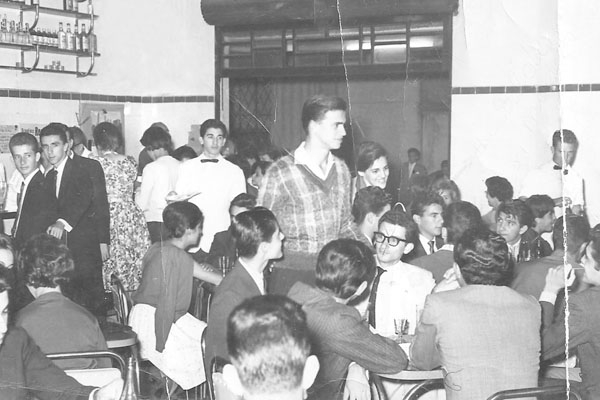 'A Colegial', o mais famoso barzinho de Franca	